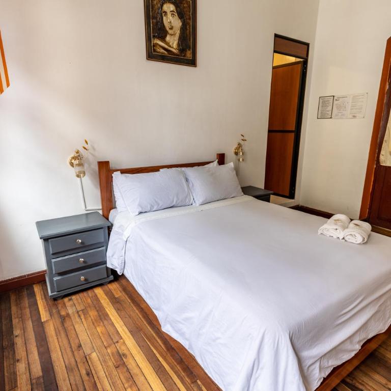 Vibes Aurik - Habitación Doble con baño privado - 2