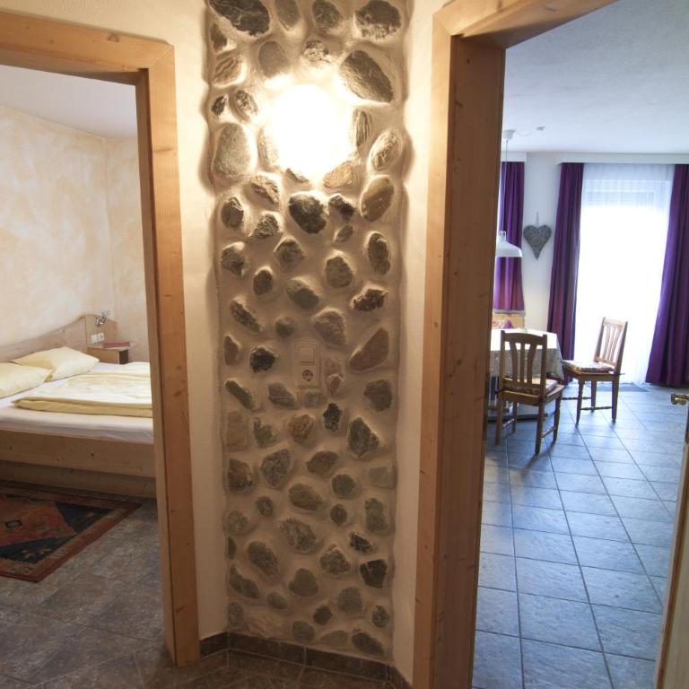 Appartementhaus Marina - Apartment mit 2 Schlafzimmern und Balkon - 25