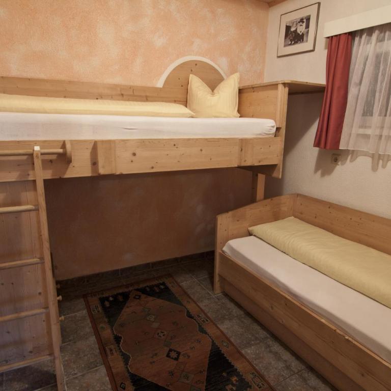 Appartementhaus Marina - Apartment mit 2 Schlafzimmern und Balkon - 24