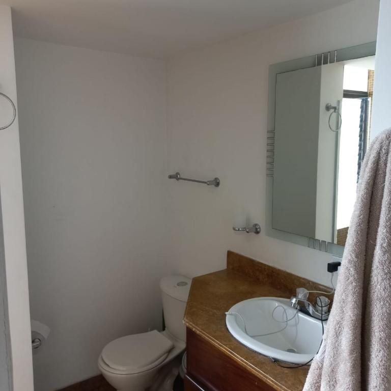 Poblado la 10 - Apartamento de 3 dormitorios - 15
