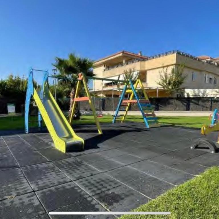 ÁTICO BAJO GUÍA - Apartamento de 3 dormitorios - 34