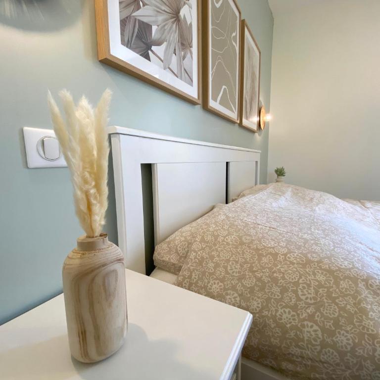 T2 rénové, jardin parking & garage privé, proche centre - One-Bedroom House - 17