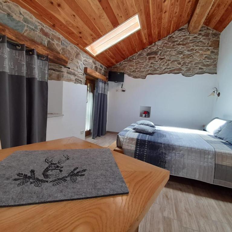 Bed & Breakfast La Crotta - Camera Matrimoniale con Vista Montagna - 1