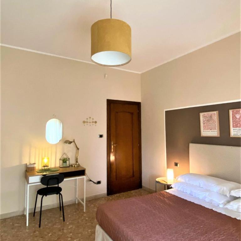 Casa Viola a 900 mt dalla Staz. Centrale - Camera Tripla con Bagno Privato - 7