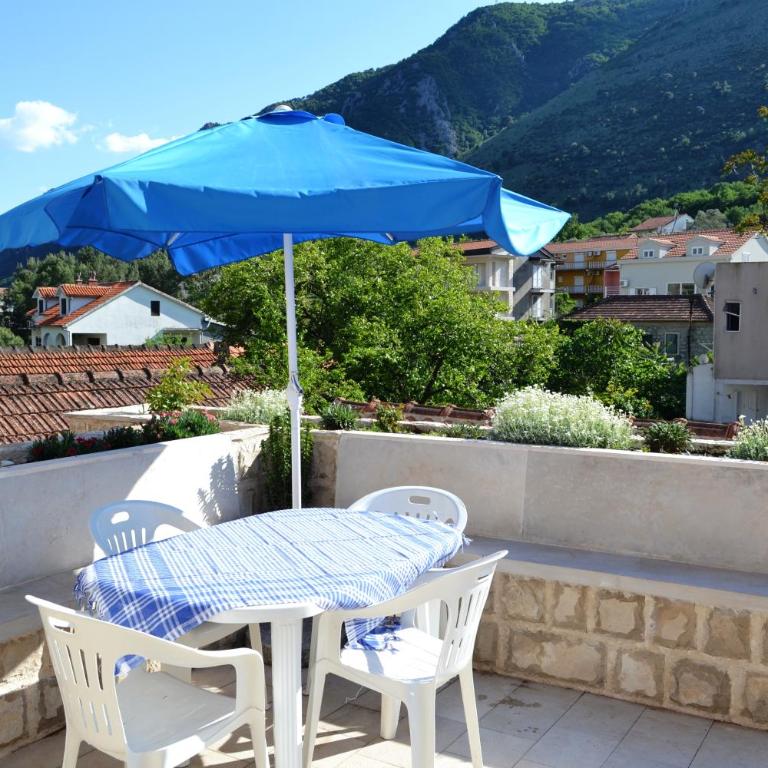 Lanterna Apartments - One-Bedroom Apartment - 17