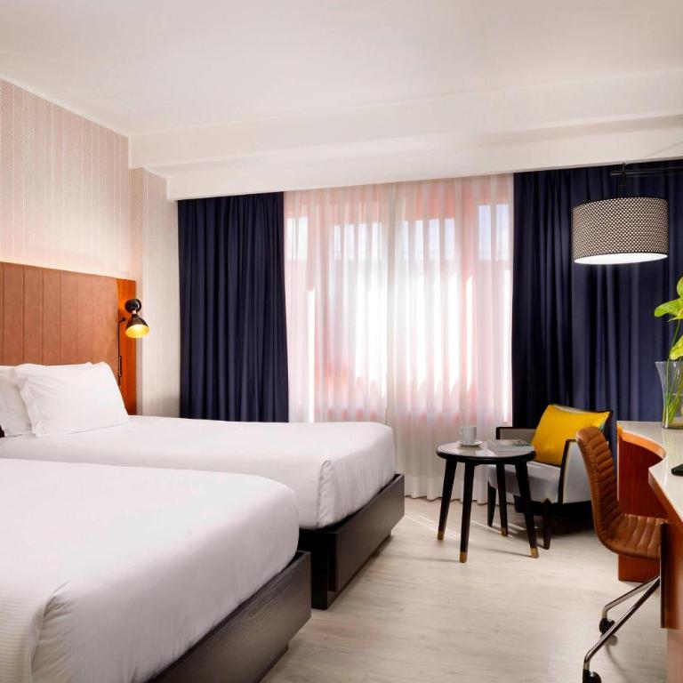 Four Points by Sheraton Siena - Camera Classic Doppia con Letti Singoli - 1