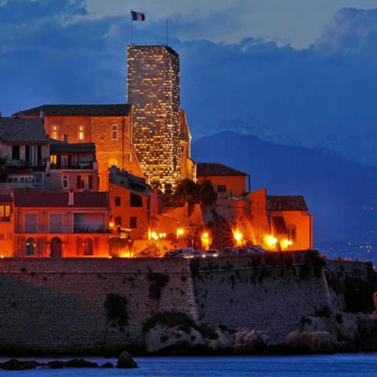 Cap d'Antibes Studio et terrasse face à la mer - Studio - Vue sur Mer - 30