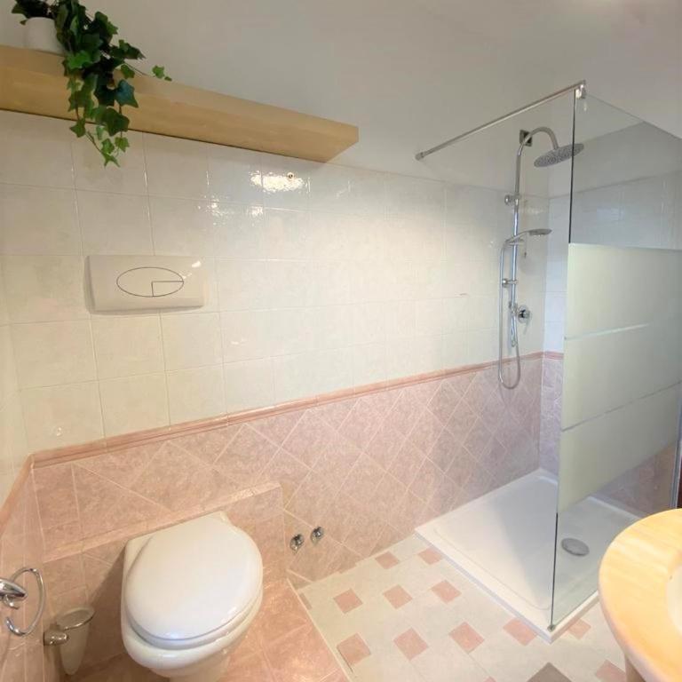 Casa Viola a 900 mt dalla Staz. Centrale - Camera Tripla con Bagno Privato - 17