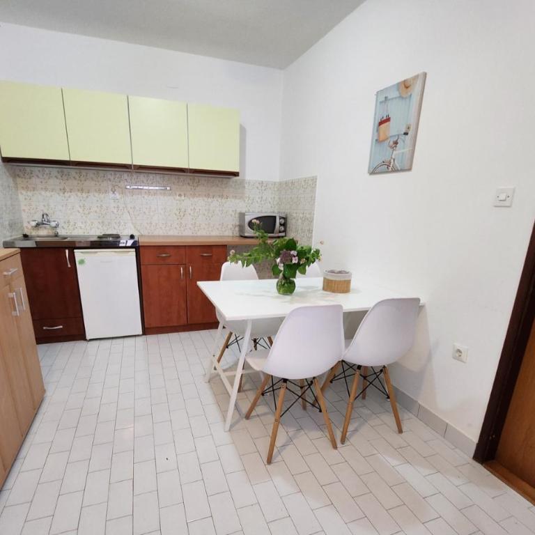 Sunrise Apartments Baošići - Apartman sa 2 Spavaće Sobe - 22