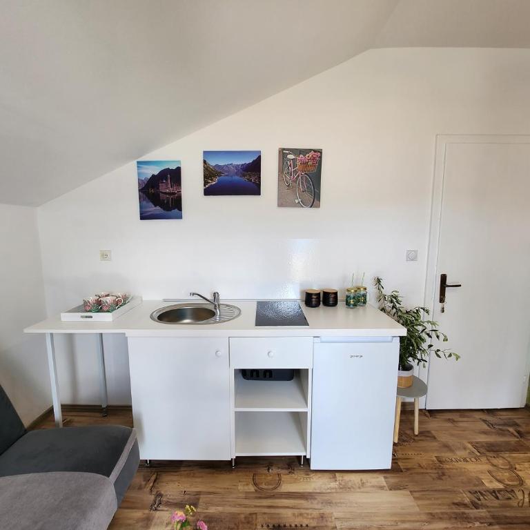 Sunrise Apartments Baošići - Apartman sa Pogledom na More - 4