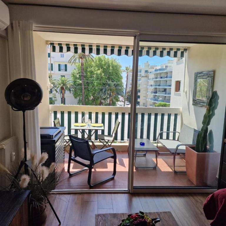 magnifique studio 2 pers, plage à 120 mètres - One-Bedroom Apartment - 1