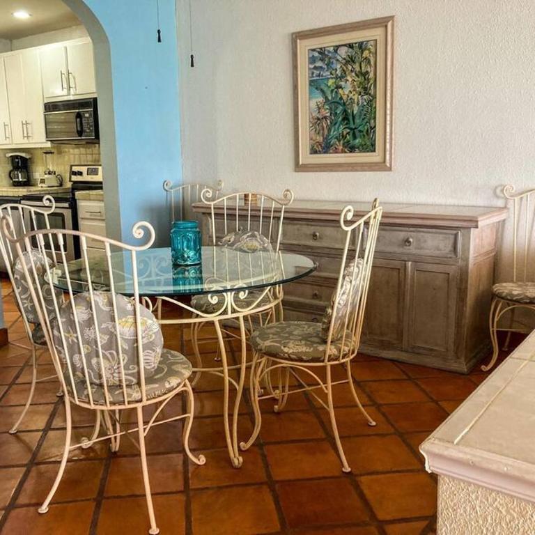 "Condo Delfines" acogedor espacio en la playa ! - Apartamento de 1 dormitorio - 4