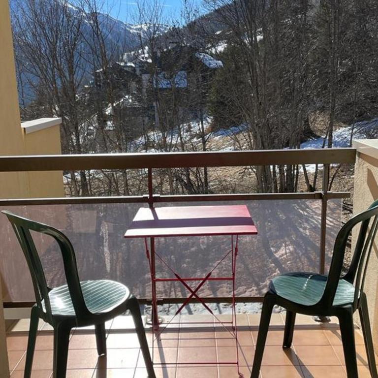 Studio rénové avec balcon, proche télécabine, 4 pers - Studio - 6