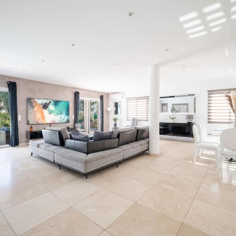 Villa moderne avec Piscine, proche mer - Villa - 19