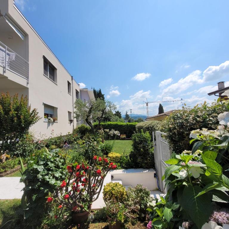 Garda view - Appartamento con solarium privato con vista lago - Appartamento con 2 Camere da Letto - 23