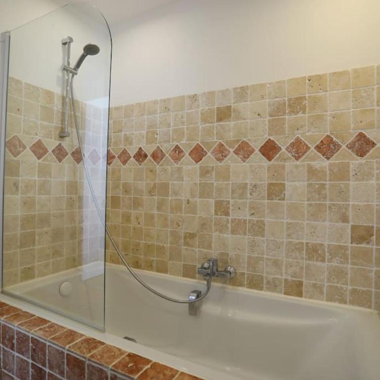 Vue mer, Piscine - Appartement Cosy Place - Two-Bedroom Apartment - 16