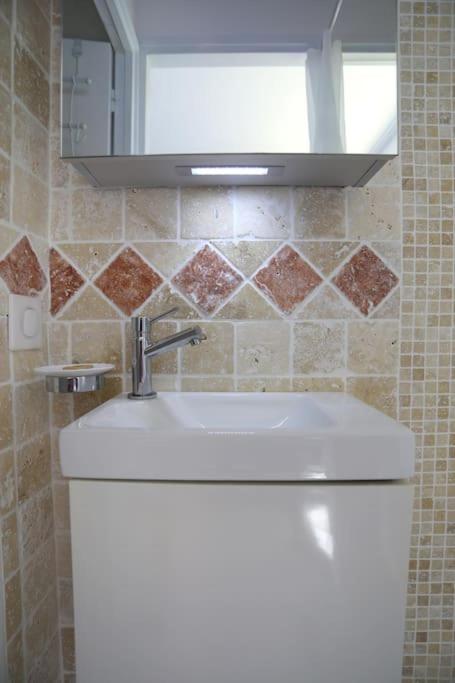 Vue mer, Piscine - Appartement Cosy Place - Two-Bedroom Apartment - 18