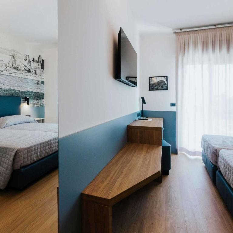 Hotel La Serena - Camera Superior Doppia con Letti Singoli con Vista Città - 9