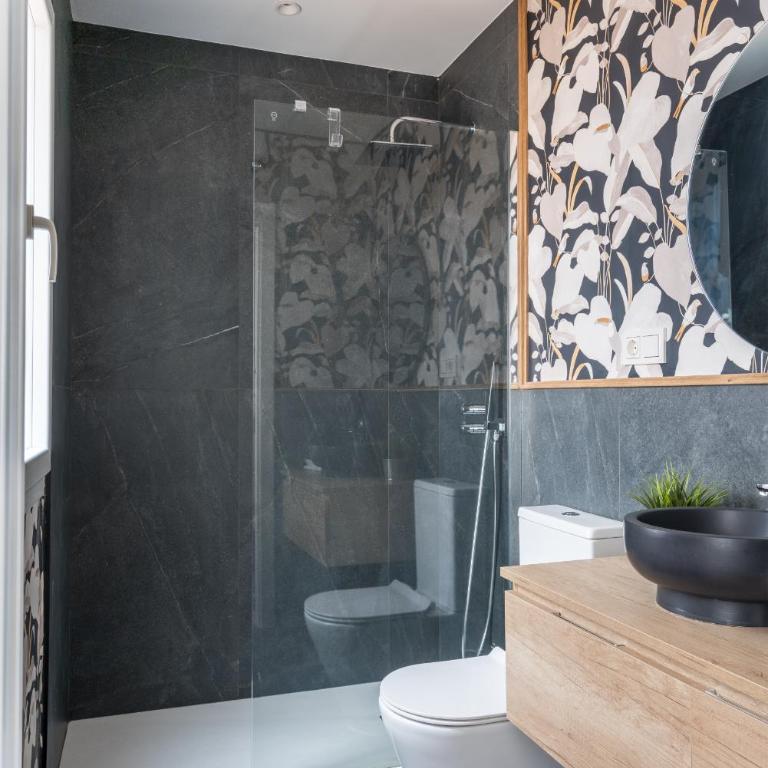 Beltran apartment by People Rentals - Three-Bedroom Apartment - 7