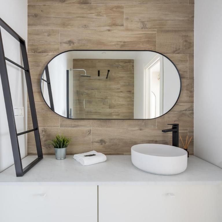 Beltran apartment by People Rentals - Three-Bedroom Apartment - 23