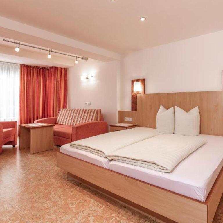 Garni Hanni - Doppelzimmer mit Terrasse - 1