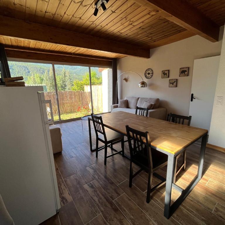 Barcelonnette location avec jardin - One-Bedroom Apartment - 35