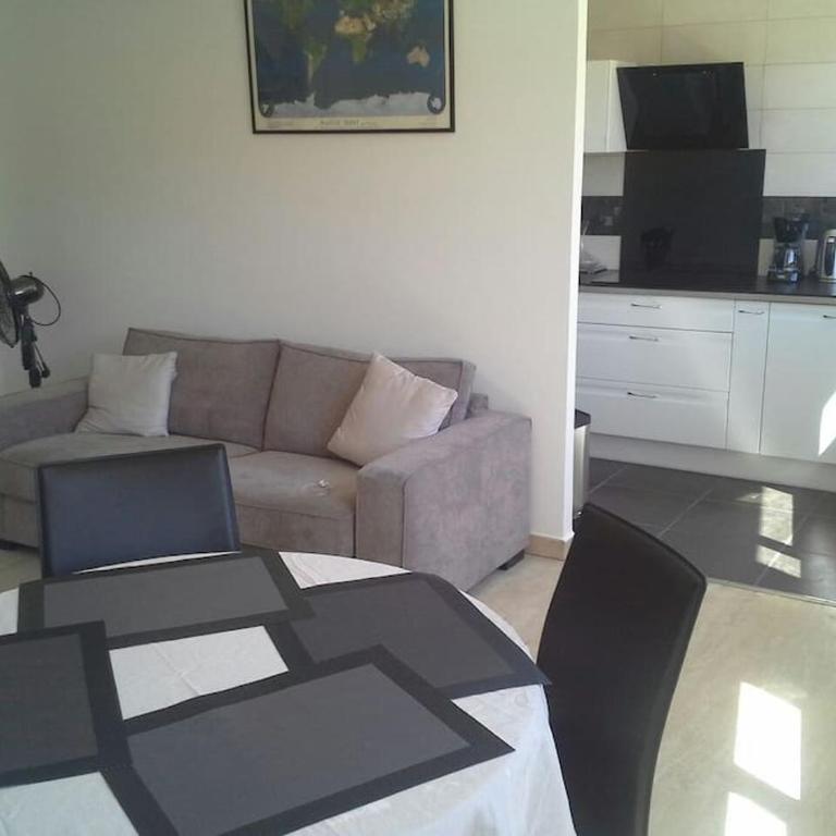 2 PIECES MAGNIFIQUES VUE DE PAPES - Appartement 1 Chambre - 8