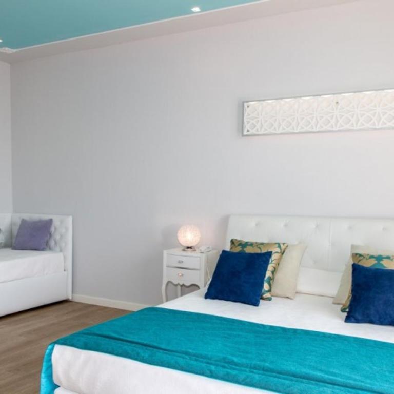 Hotel Carlton - Suite King con Vasca Idromassaggio - 5