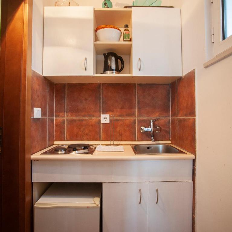 Apartments and Rooms Teona - Studio sa Balkonom i Pogledom na More - 1