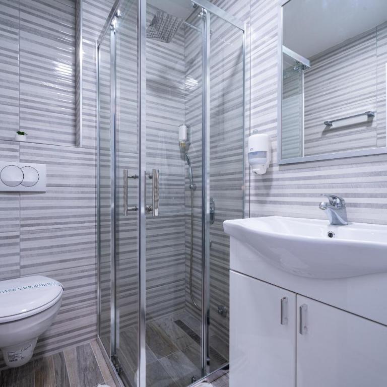 MAS Apartments - Studio with Balcony - 2