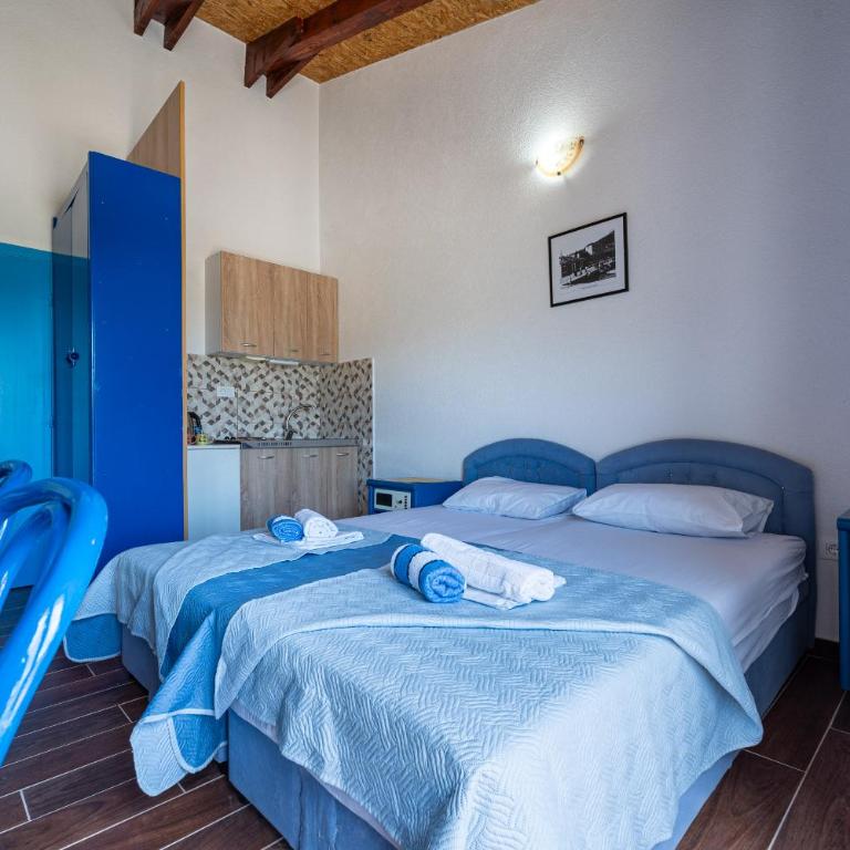 MAS Apartments - Two-Bedroom Apartment - 3