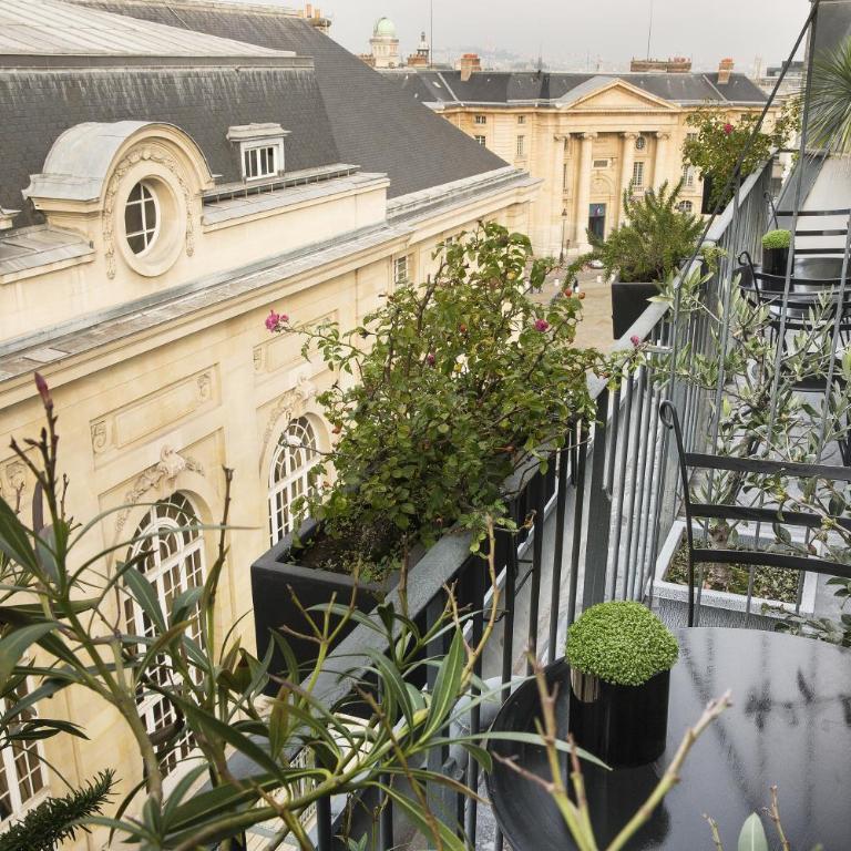 Hôtel Les Dames du Panthéon - Chambre Supérieure avec Balcon - 10