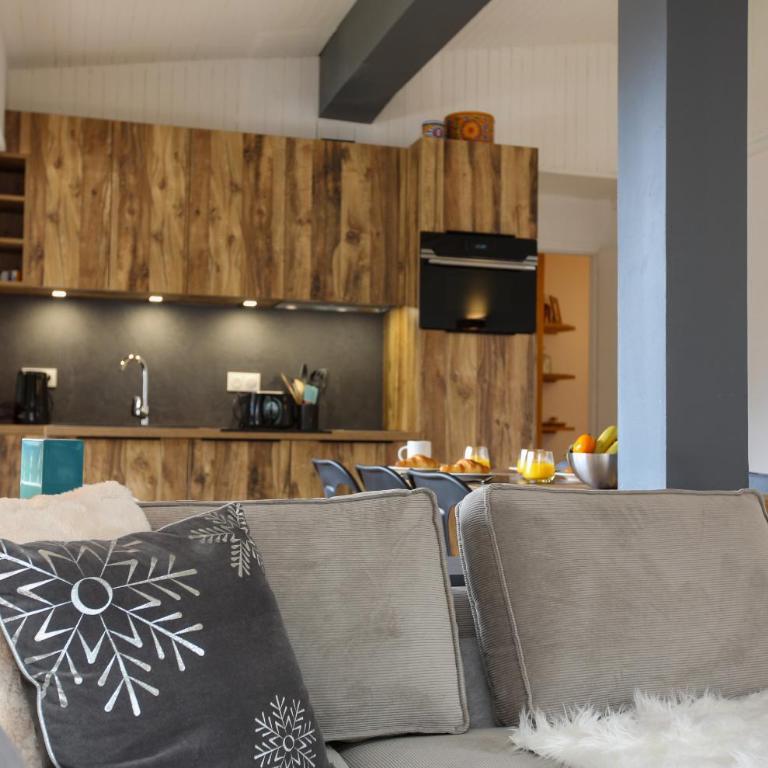 Superbe T3 en face du Brevent, Chamonix - Two-Bedroom Apartment with Mountain View - 2