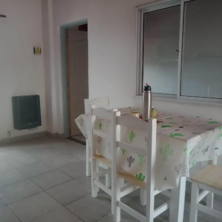 Alquilo depto 1 dorm en Zárate - Apartamento de 1 dormitorio - 4