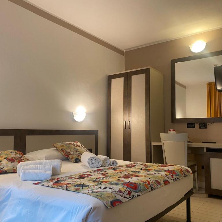 Hotel Lago di Como - Camera Economy Matrimoniale/Doppia con Letti Singoli - 8