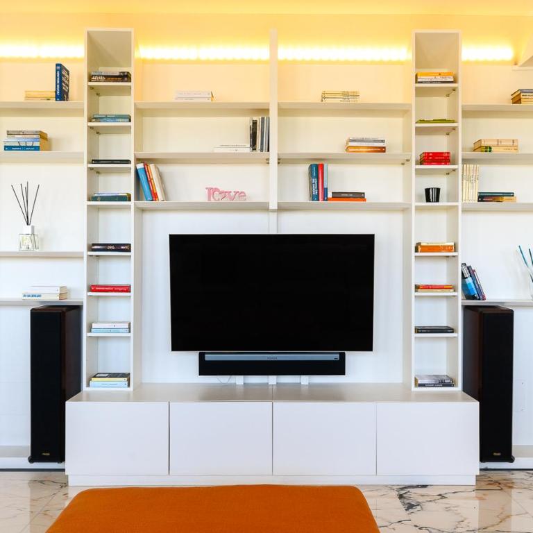 Peaceful Penthouse with Garage by NDP rent - Three-Bedroom Apartment - 2