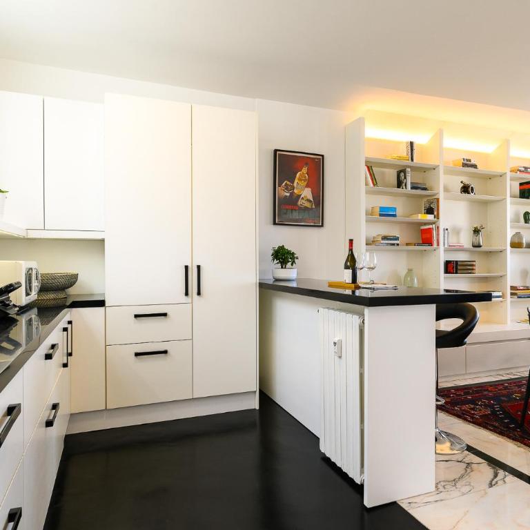 Peaceful Penthouse with Garage by NDP rent - Three-Bedroom Apartment - 8