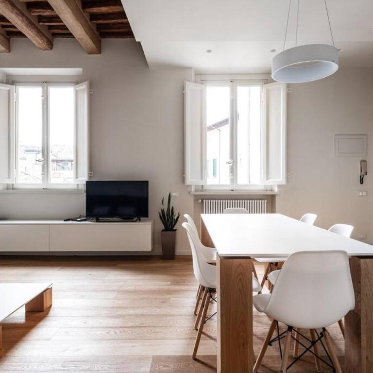 Central Loft Lucca -A 2 Passi Dal Duomo- - Appartamento con 2 Camere da Letto - 2