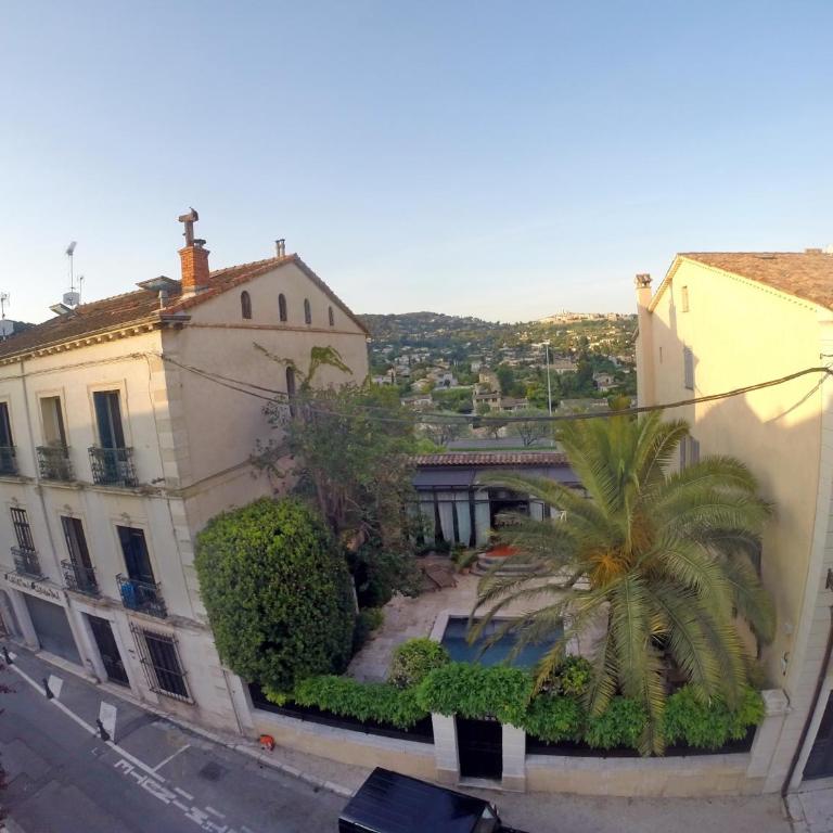 Maison Carles BnB - Suite Familiale avec Lit King-Size - 11