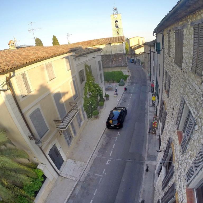 Maison Carles BnB - Suite Familiale avec Lit King-Size - 10