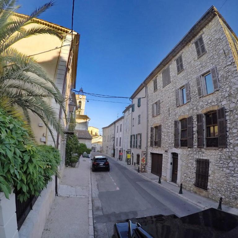 Maison Carles BnB - Suite Familiale avec Lit King-Size - 7