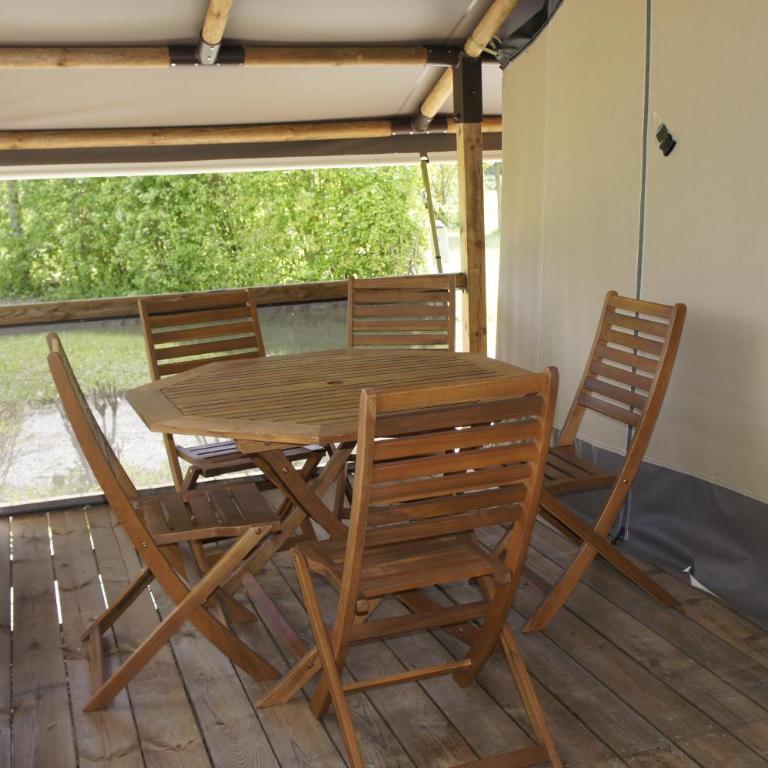 DOMAINE DU MURIER - Tente - 2