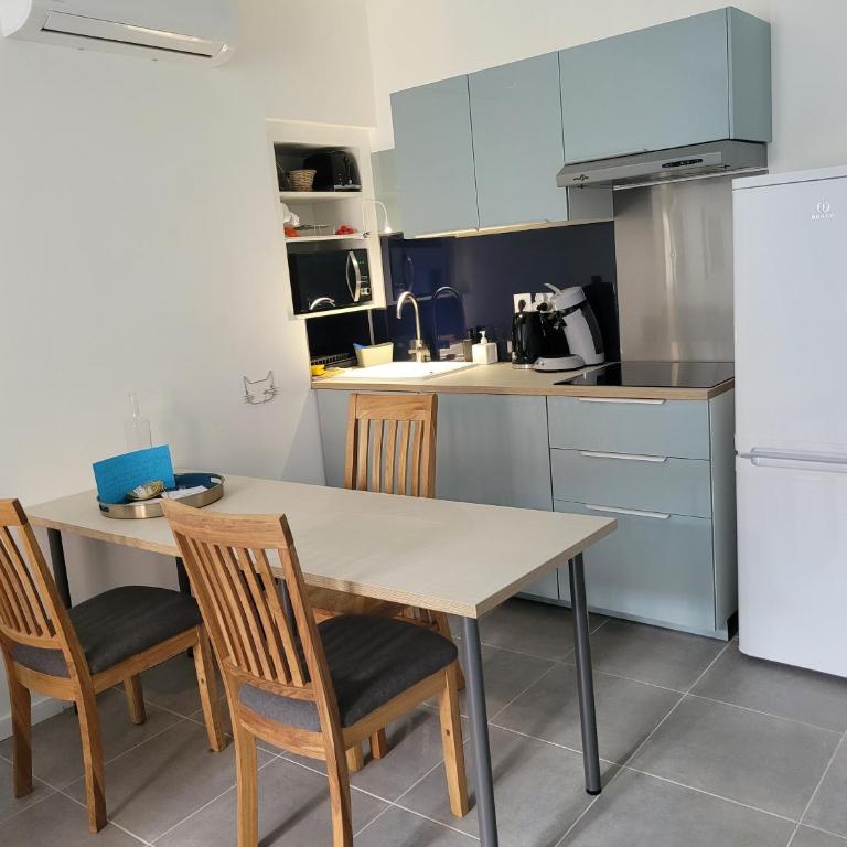 "L'ÎLOT" en plein cœur de Martigues - Appartement en Duplex - 30
