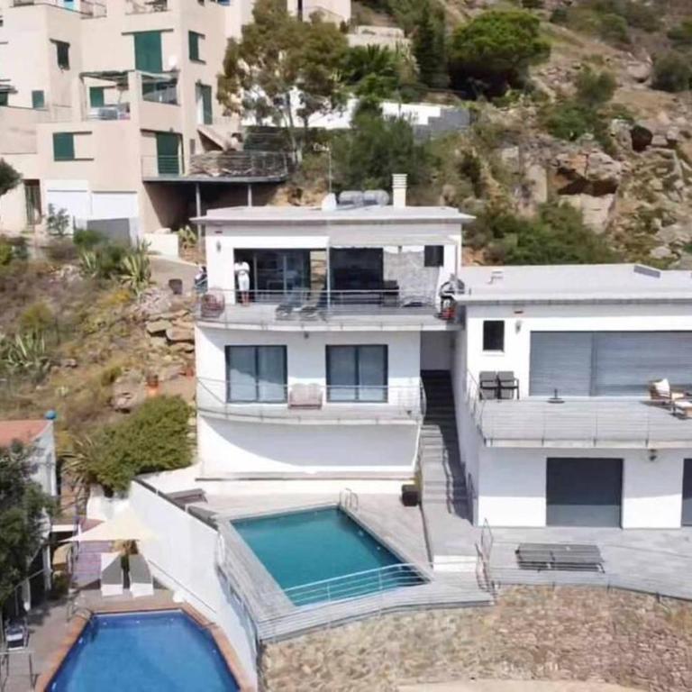 Villa con piscina sobre la Almadrava II - Villa - 3