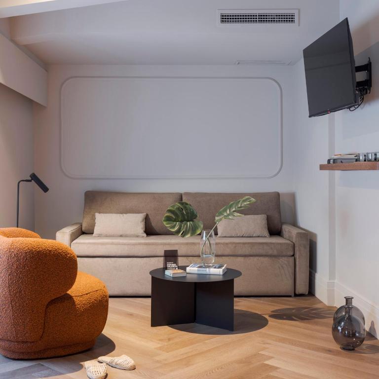 Room Mate Oliveira - City Centre, Valencia - Roomy (2 Adults) - 18
