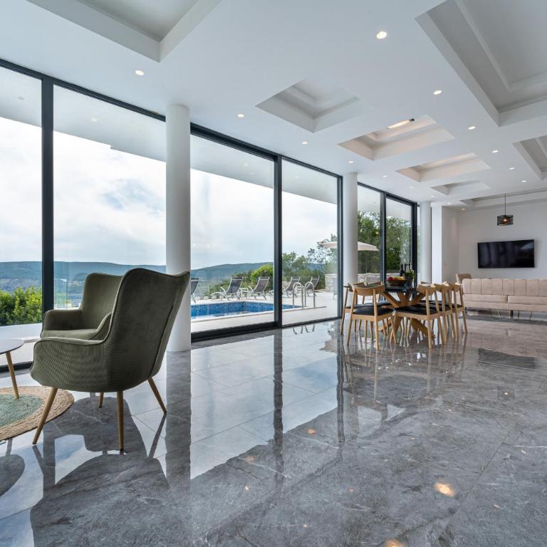 Villa Trebesin - Villa with Private Pool - 29