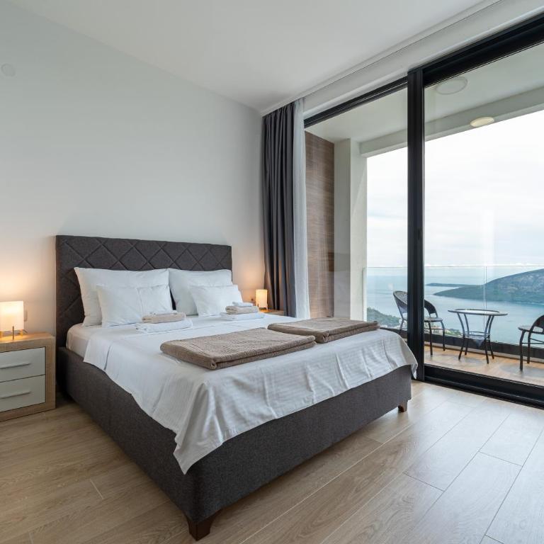 Villa Trebesin - Villa with Private Pool - 31