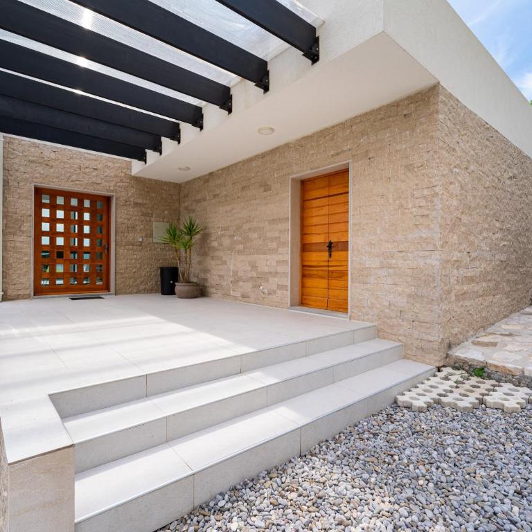 Villa Trebesin - Villa with Private Pool - 42