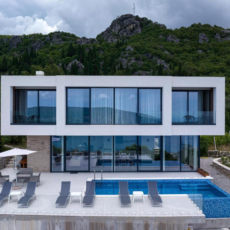 Villa Trebesin - Villa with Private Pool - 56