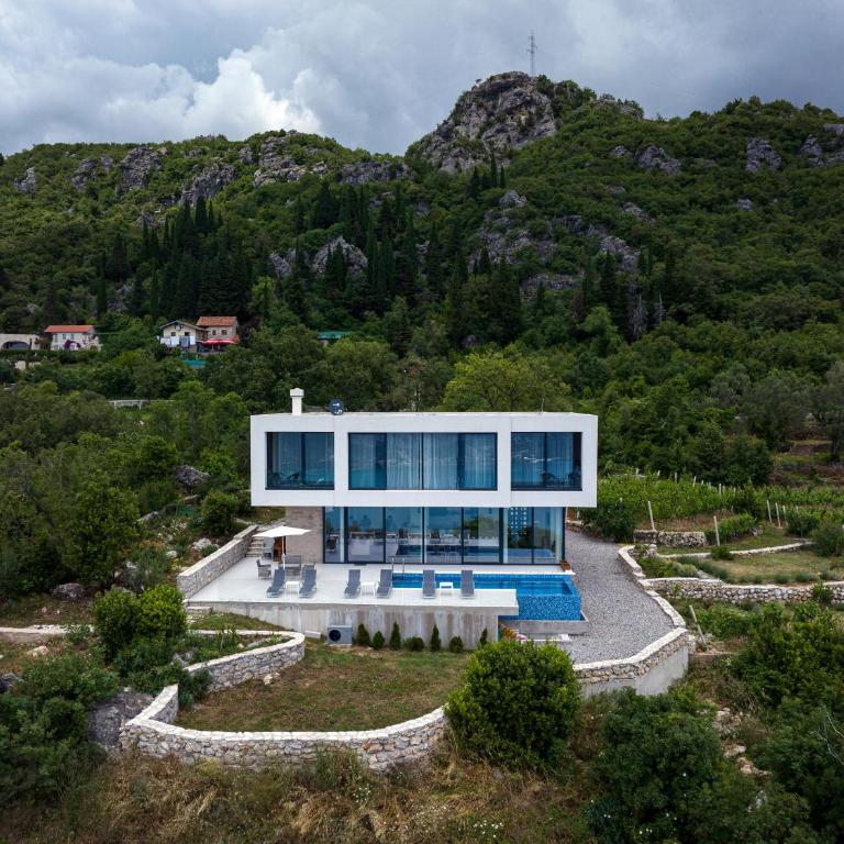 Villa Trebesin - Villa with Private Pool - 74